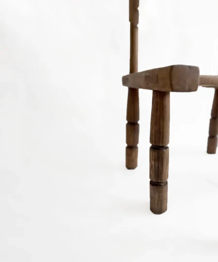 Chaise Baoulé Sculpturale en Bois N°2 - Design Unique - Tradition Royale – Image 8