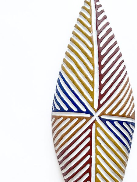 Bouclier en bois Losange L 80 cm Bamiléké | Zulu - Coloré BJORB  N°3 – Image 3
