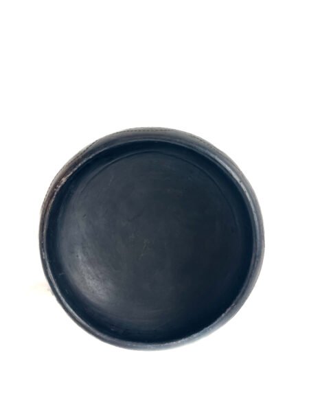 Plat Abron "Kânâh" noir en terre cuite fumée Ø 29cm maison kwo