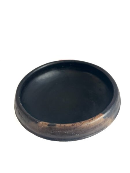 Plat Abron "Kânâh" Noir en terre cuite fumée  Ø 31cm – Image 3