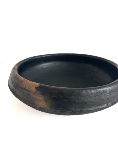 Plat Abron "Kânâh" Noir en terre cuite fumée  Ø 31cm – Image 6