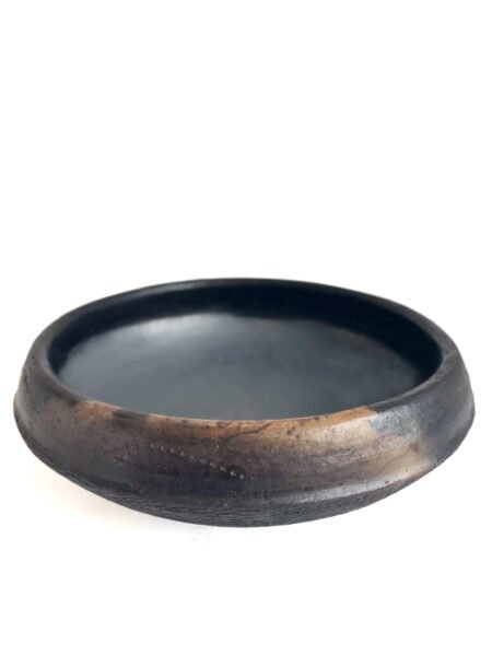 Plat Abron "Kânâh" Noir en terre cuite fumée  Ø 31cm